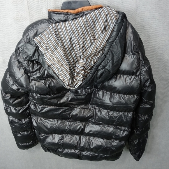 Vogue women's black removable hood puffer coat. New without tag. Sz large. Pit-p - Picture 5 of 7